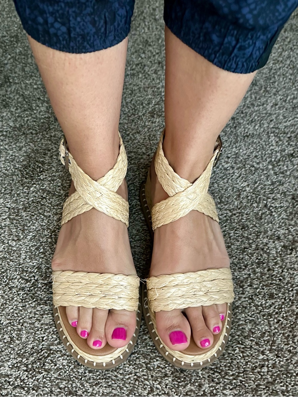 Universal Thread platform Ankle Strap Sandals - Beige